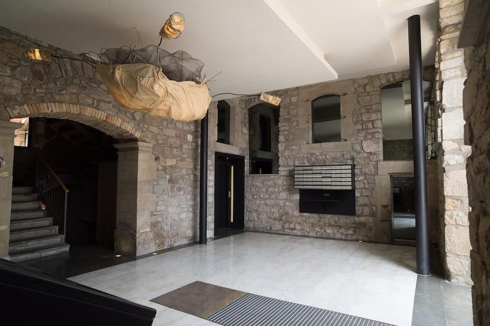 Urbi Apartments Μανρέζα Εξωτερικό φωτογραφία