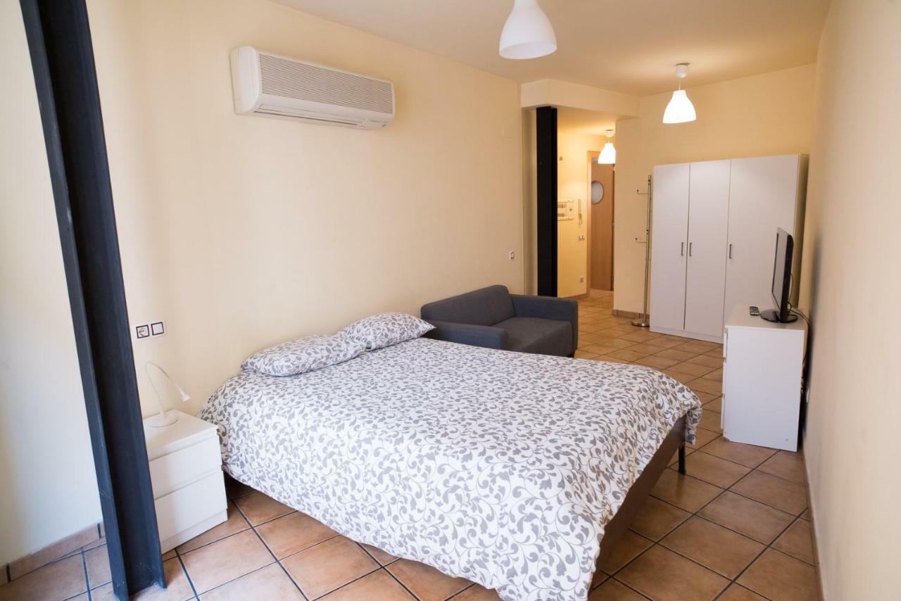 Urbi Apartments Μανρέζα Εξωτερικό φωτογραφία